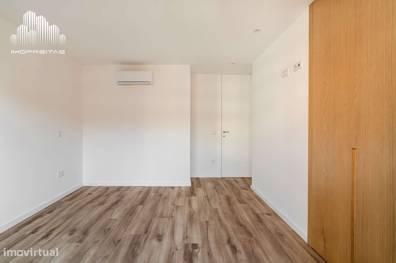 Apartamento T2 Novo com Garagem Fechada para 2 Carros-20