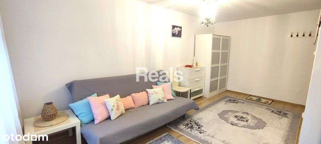 Kawalerka Muranów Śródmieście, balkon, komórka-3