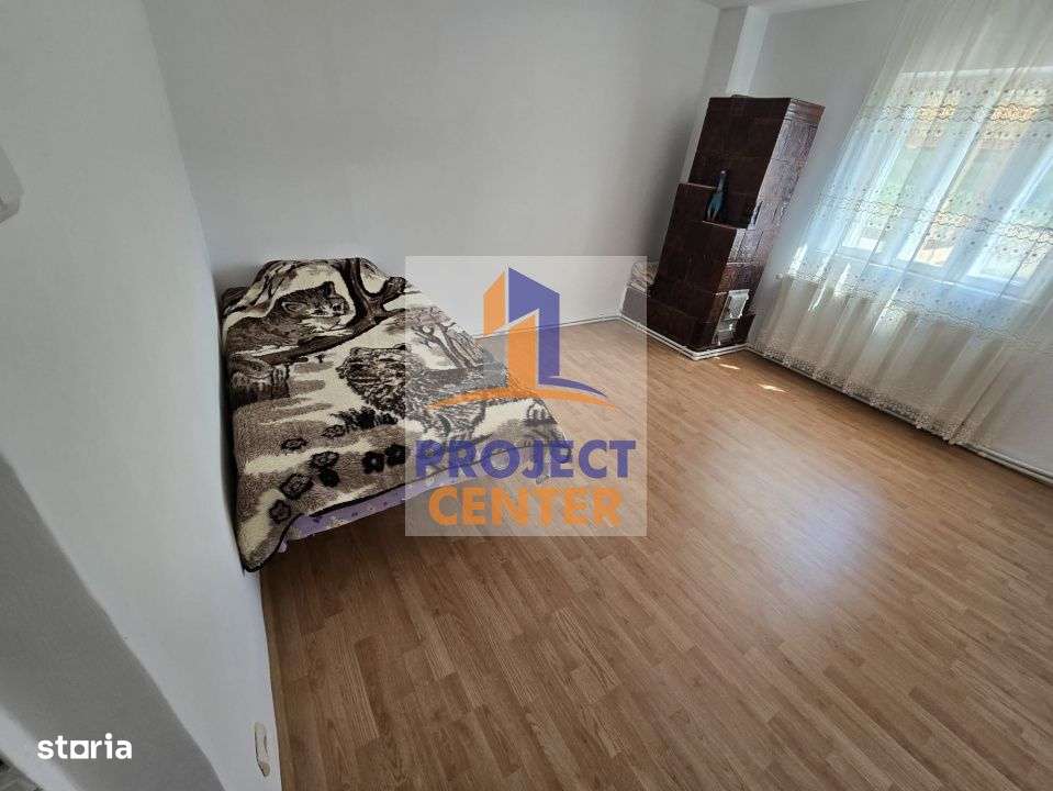 Casa si teren 2561 mp, Babana, stradal, renovata - Imagine principală: 5/13