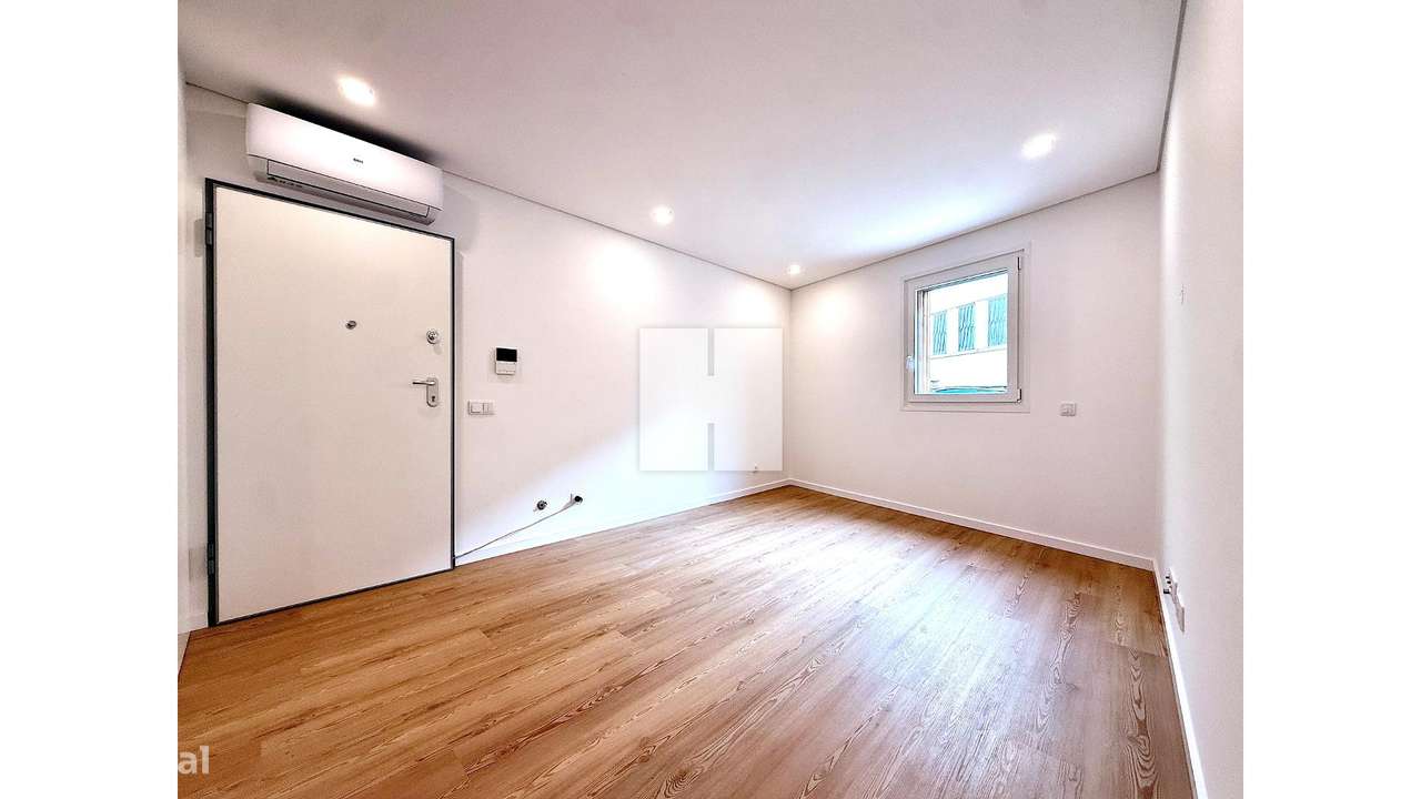 Apartamento T1K Novo em Zona Nobre-9