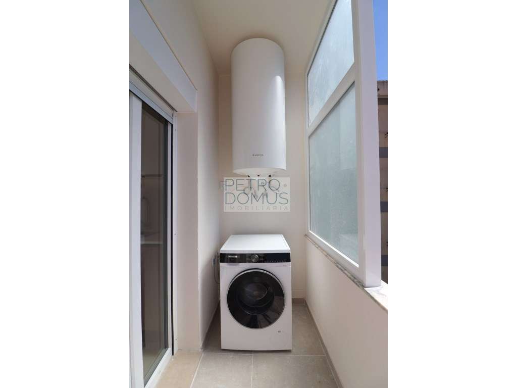 T2+1 EM PRÉDIO TOTALMENTE REMODELADO - ALMADA - VISTA CRISTO REI-13