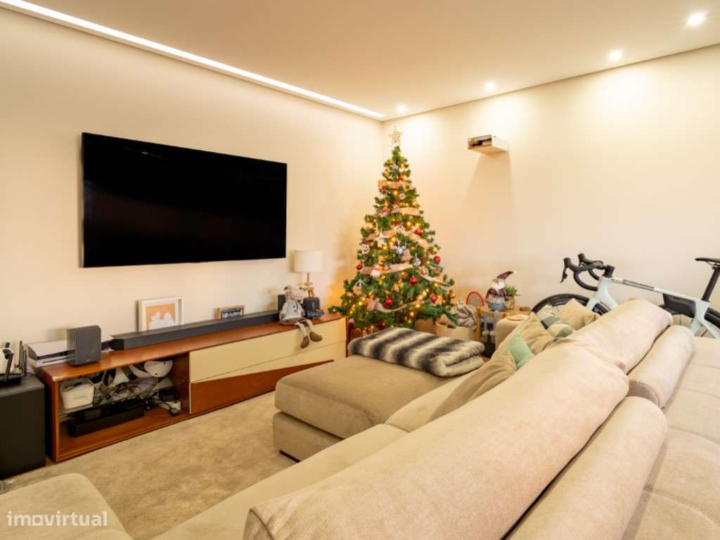 T2 com Suíte, Garagem e 2 Terraços no Empreendimento SolVillas na P... - Grande imagem: 4/28