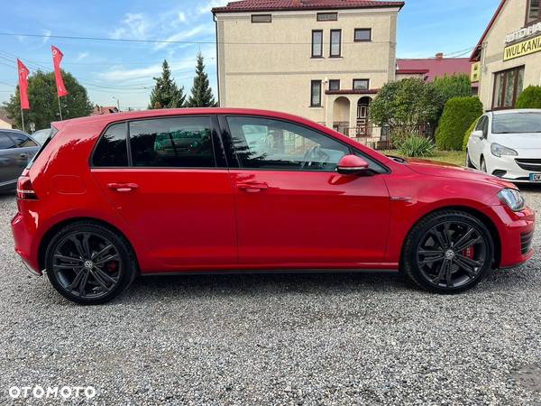 Volkswagen Golf GTI (BlueMotion Technology) - 10