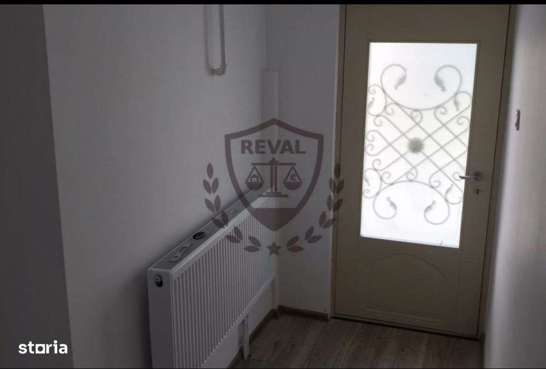 Casa cu spatiu comercial, zona Cetate. - Imagine principală: 3/13