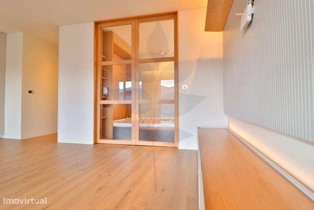 Apartamento T3 Totalmente Renovado no Centro da Cidade ✨-29