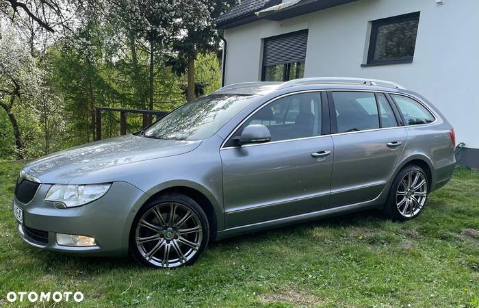 Skoda Superb 2.0 TDI Ambition DSG - 5