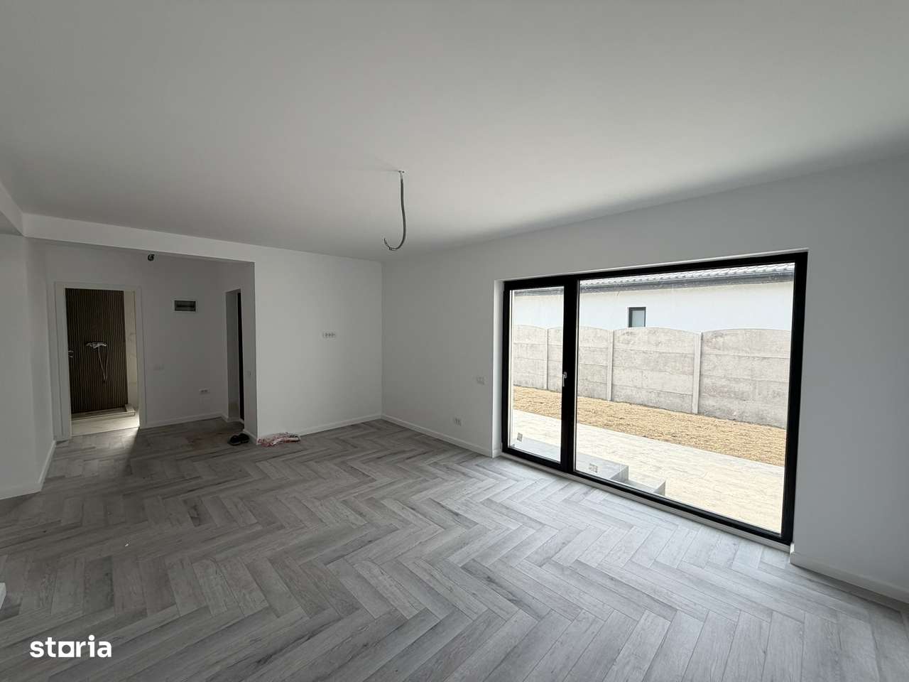 Casa moderna Clinceni / 4 camere/-3