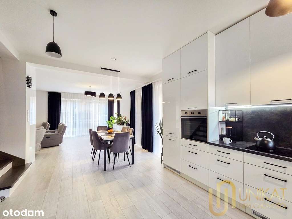 Nowodworce - Bliźniak na zamkniętym osiedlu-6