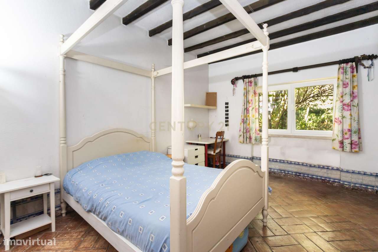 Vila de Prestígio T7+2 com 5.000 m² de Privacidade na Verdizela-22