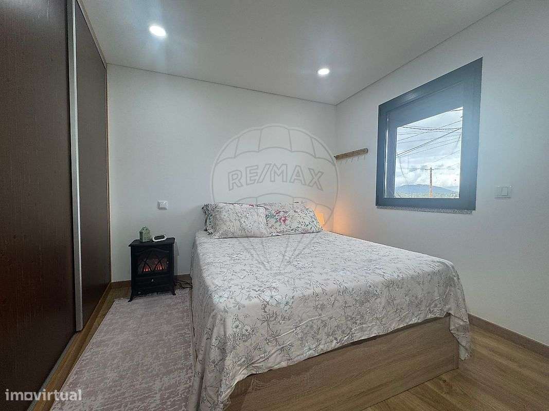 Moradia T2 para venda-8