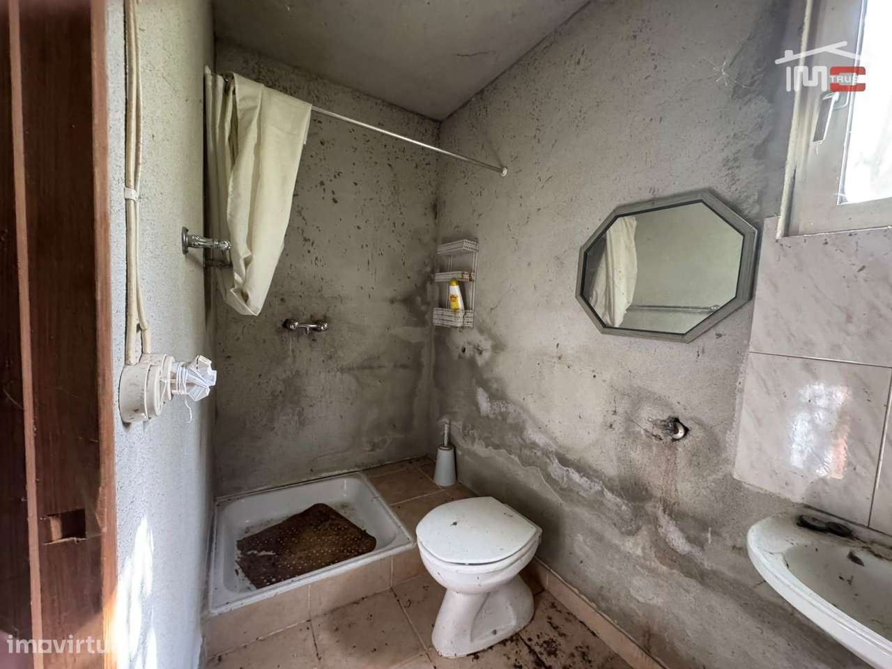 MORADIA T2 EM SEIÇA INSERIDA NUM TERRENO COM 707 m²-29