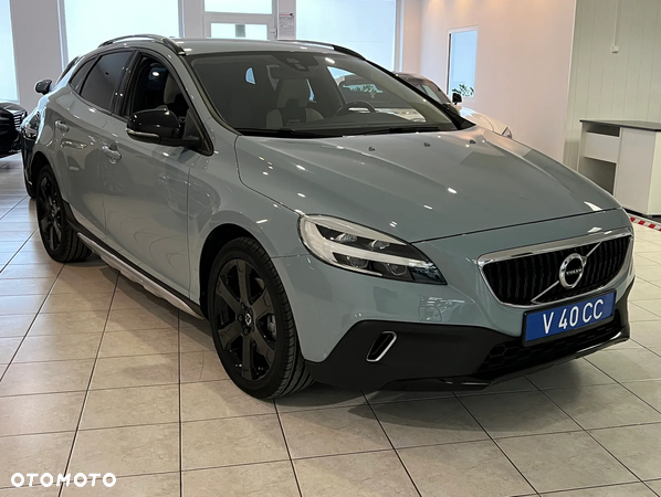 Volvo V40 CC D3 Drive-E SCR Dynamic Edition - 1