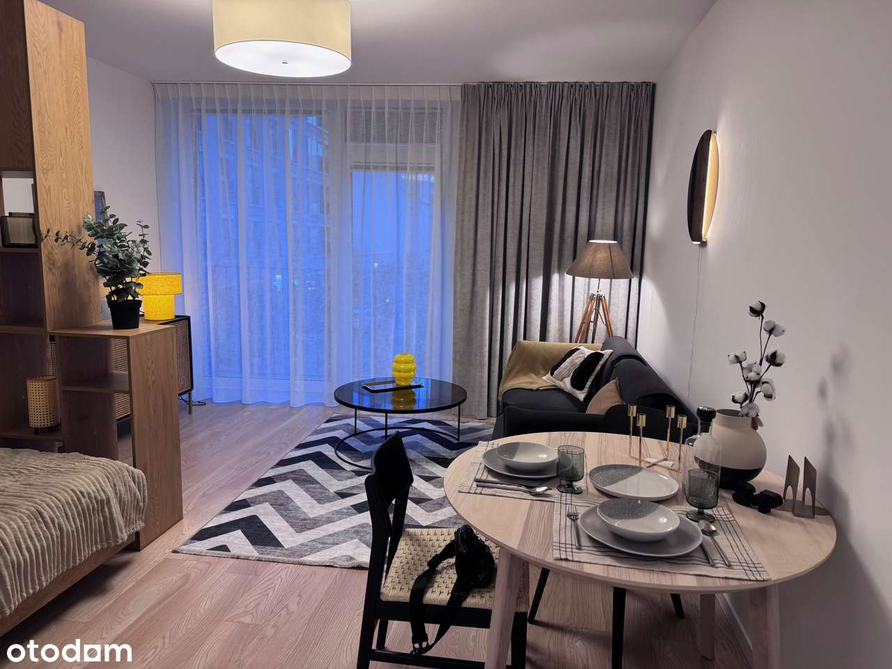 Kawalerka Browary Warszawskie Jasna, przytulna, z wydzieloną sypialnią - Pełny obrazek: 1/7