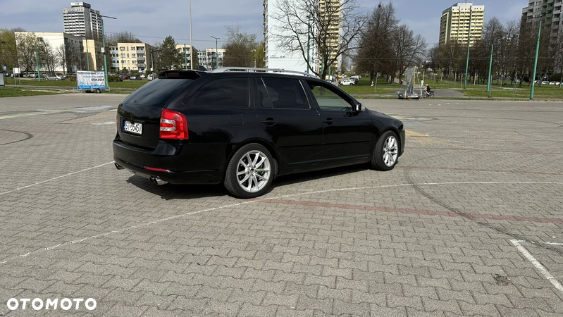 Skoda Octavia 2.0 TFSI RS - 21