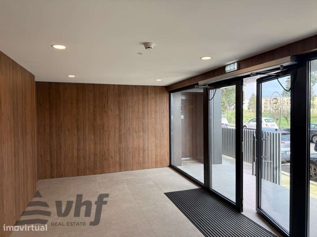 Estúdio Novo com Acabamentos Premium e Lugar de Garagem-12