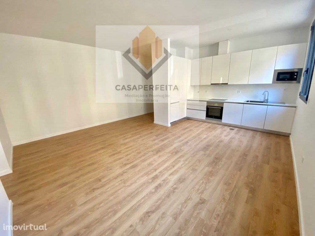 Apartamento T1 Novo com Lugar de Garagem - Praia de Espinho