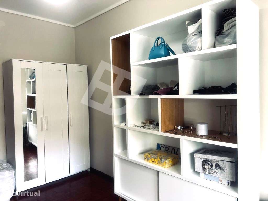 Apartamento T4 c/ Varanda - Av. Lourenço Peixinho-38