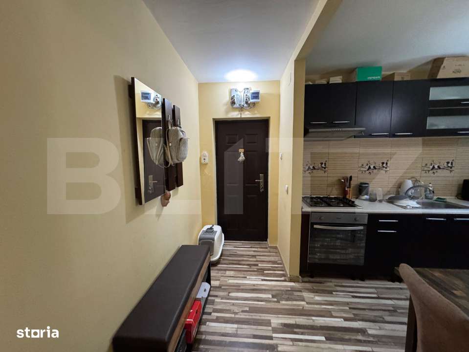 Apartament de 2 camere, decomandat, zona Rotonda - Imagine principală: 4/8