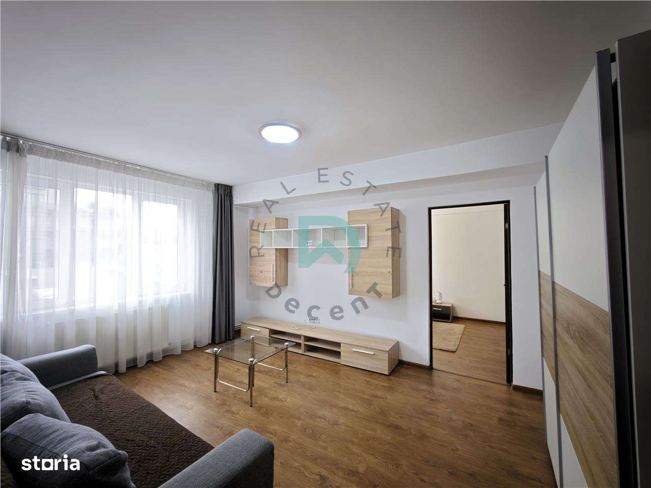 Inchiriez 2 camere, Cinema Patria, Brasov - Imagine principală: 5/20