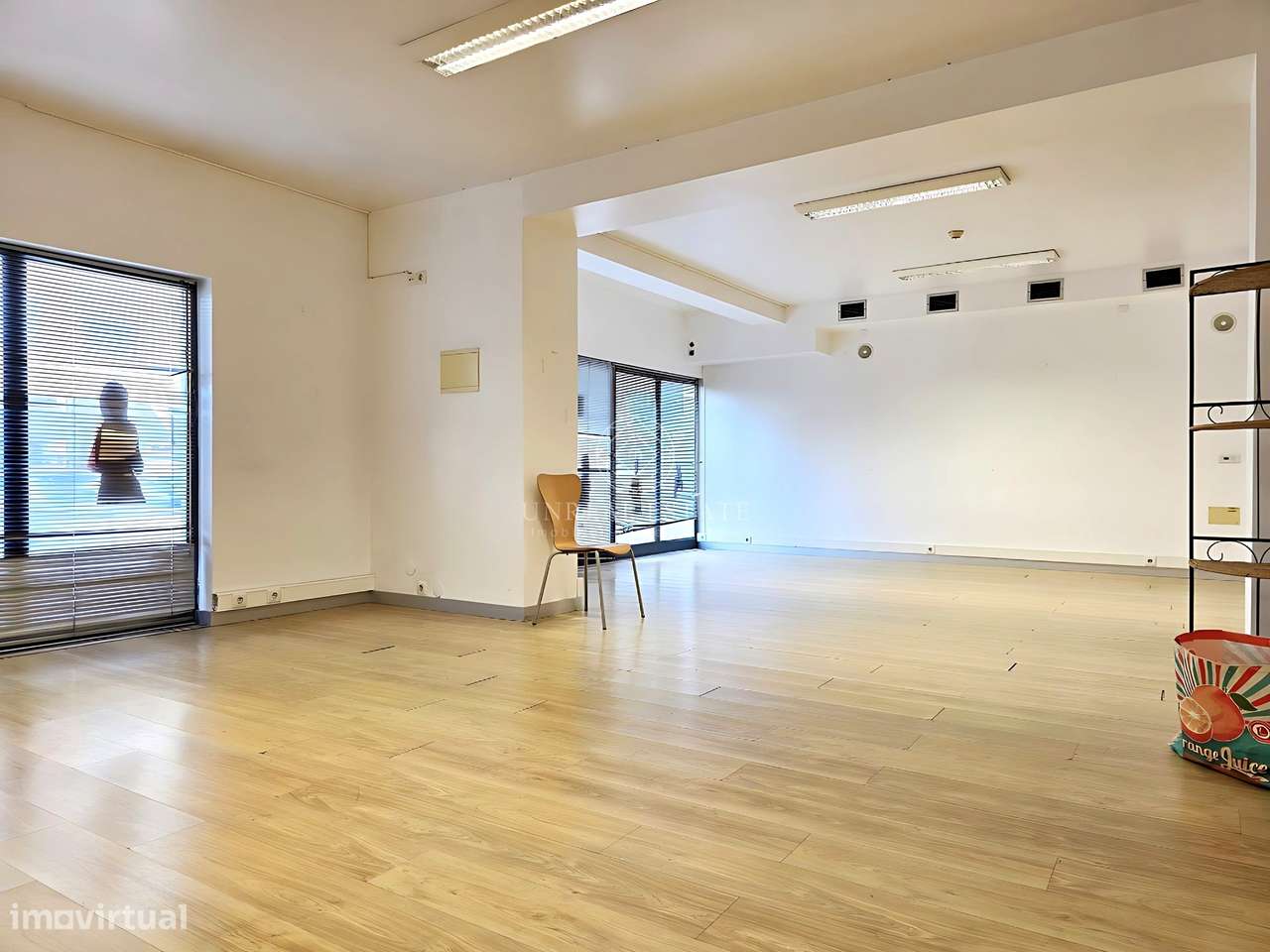 Espaço Comercial com 575 m² para Clínica, Ginásio ou Centro de Saúde n-52