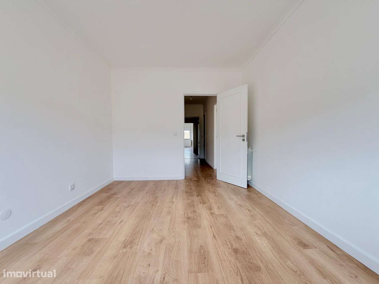 Apartamento T3 com elevador e garagem em Lamaçães-6