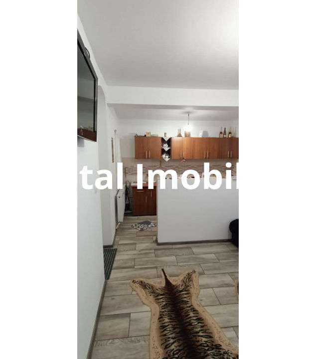 Constructie cu 3 apartamente + teren+ 2 spatii comerciale - Imagine principală: 5/12