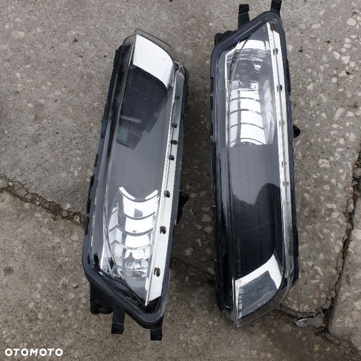 VW PASSAT CC HALOGEN LEWY  PRZOD 12R - 1