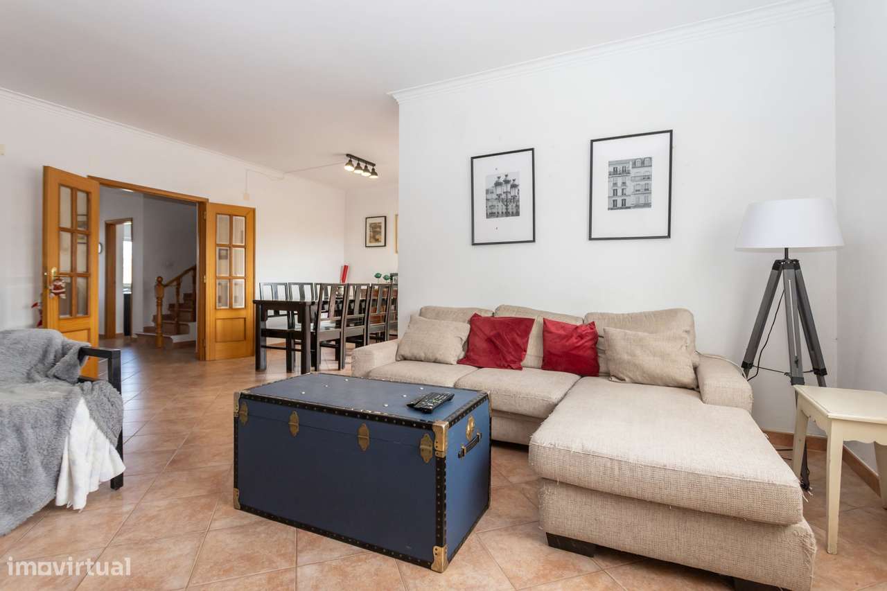 Moradia T5 em Foros de Amora - Grande imagem: 5/47