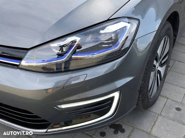 Volkswagen e-Golf Standard - 13