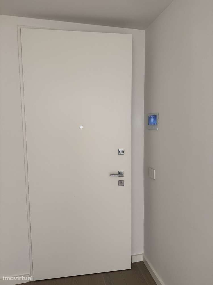 Exclusivo T4 no Prata Riverside Village-26