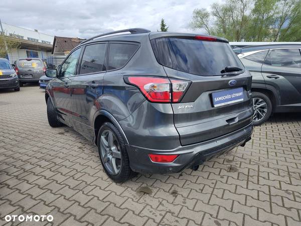 Ford Kuga - 4