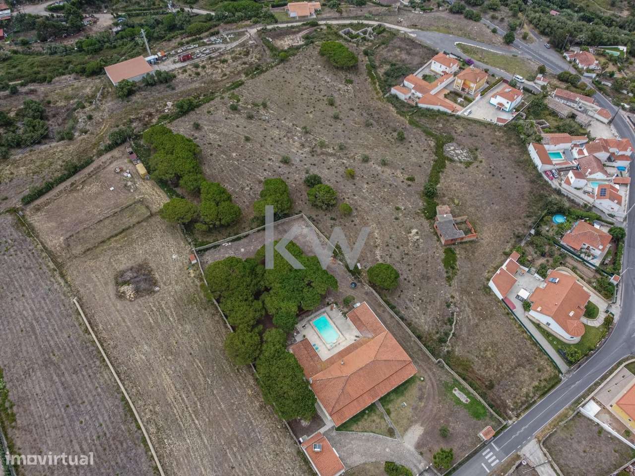 Terreno com Projecto Aprovado para Condomínio Privado - Grande imagem: 3/27