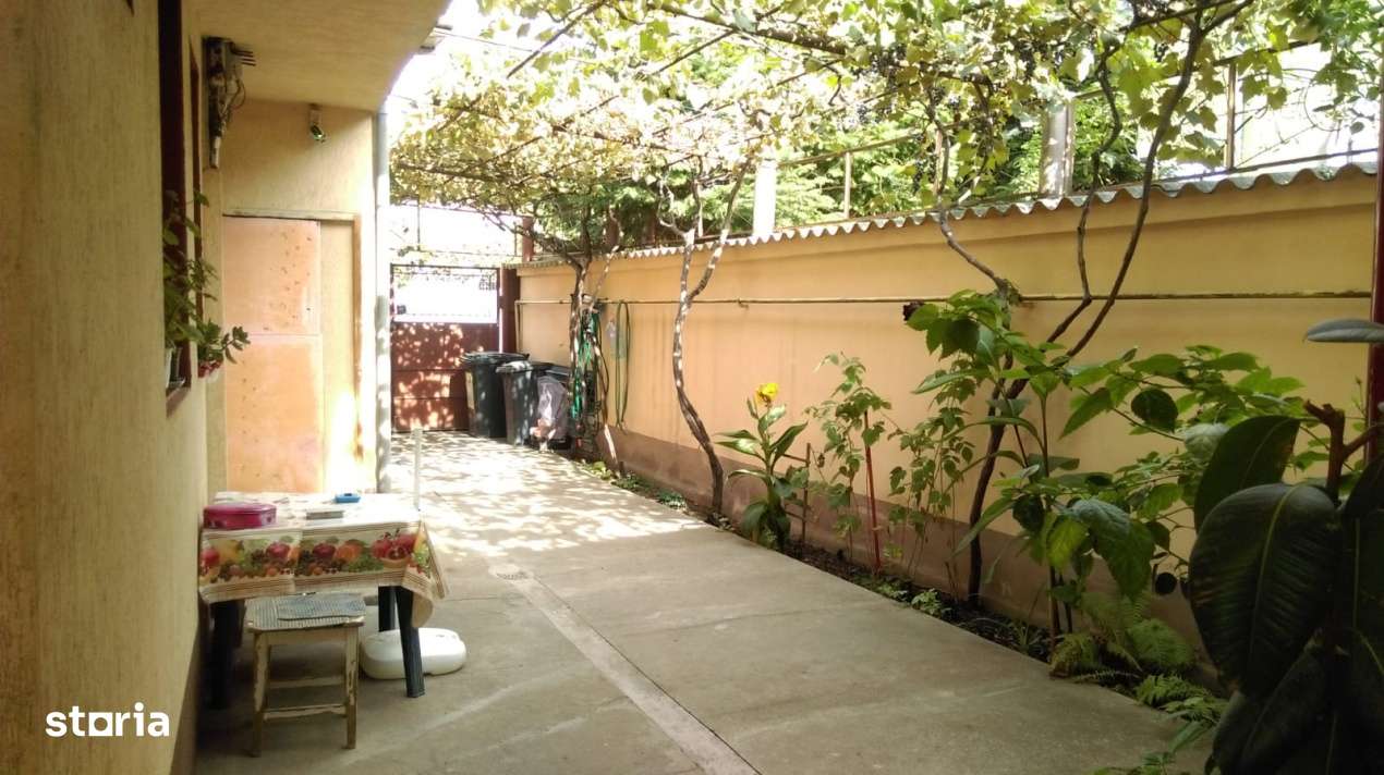 Vila 10 camere | Curte| Vitan | Metrou| Mihai Bravu 10' - Imagine principală: 2/19