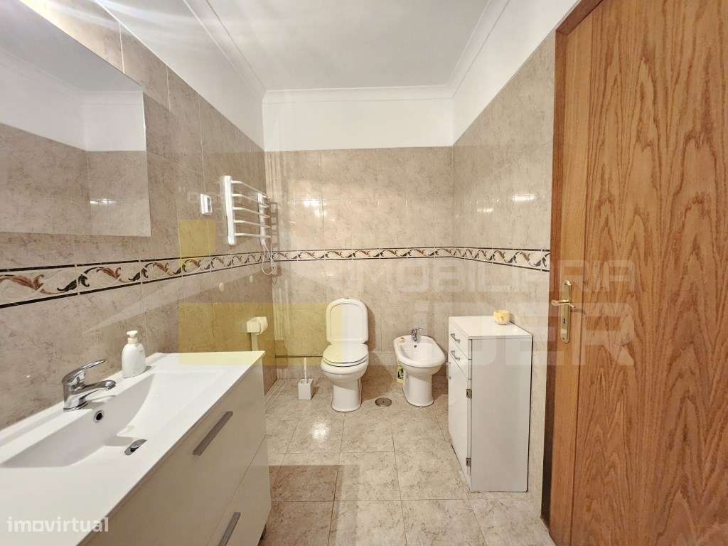 Exclusividade Imobiliária Lider
Moradia T4 em Condomínio Fechado d...-12