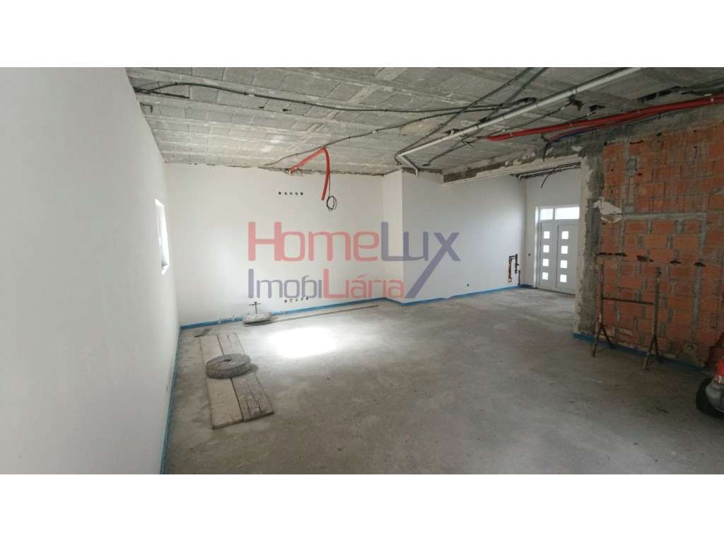 Moradia T3 em fase final de construção - Grande imagem: 5/37