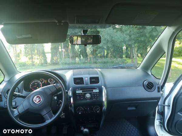 Fiat Sedici 1.6 16V 4x2 Fresh - 17