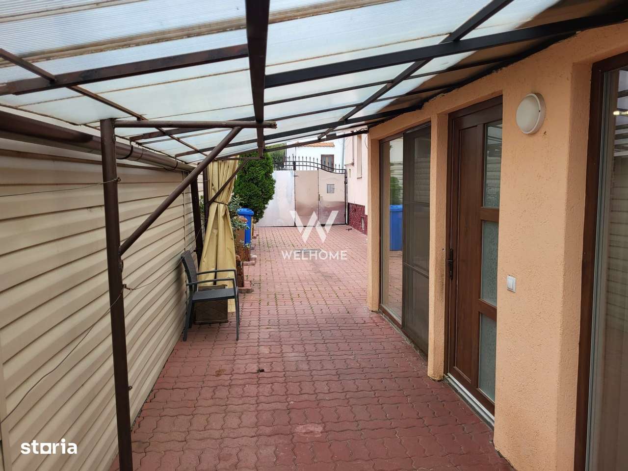 Casă cu piscină interioară -Turnișor-11