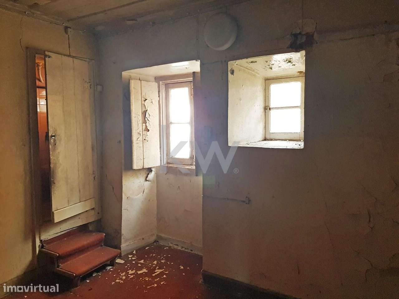 Vende-se Páteo Lisboeta (178m2) para reconstrução - Grande imagem: 5/14