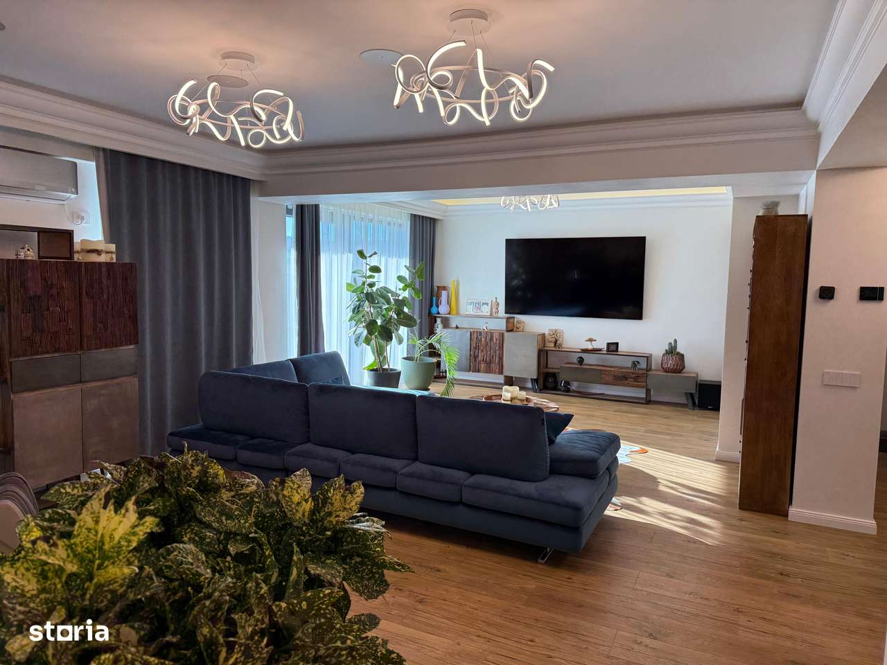 Penthouse 4 camere lux Mamaia Sat-1