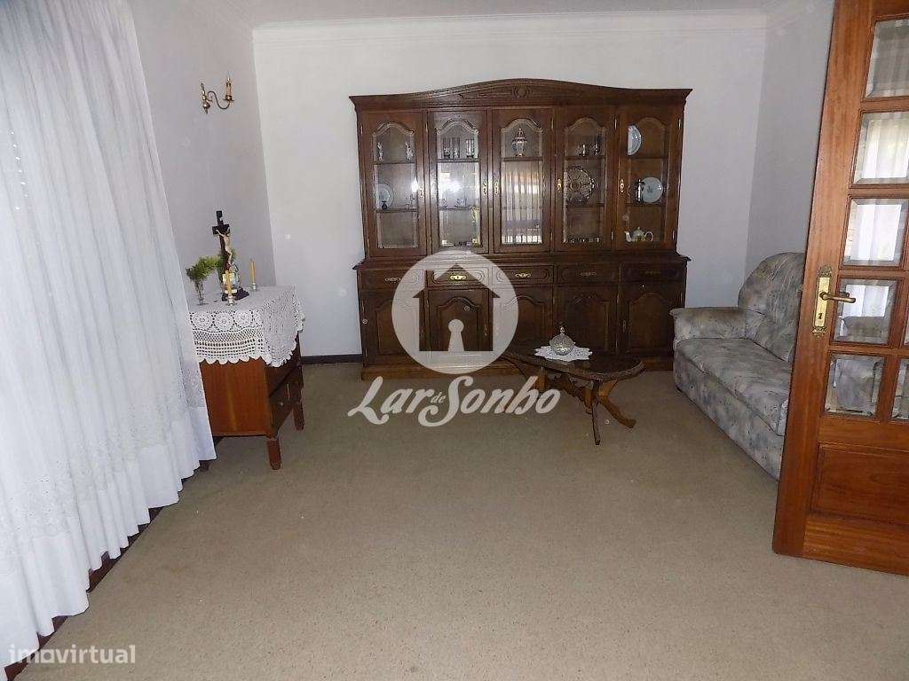 Moradia M3 c/ terreno de 8.231 m2 em Guilhabreu, Vila do Conde - Grande imagem: 4/8