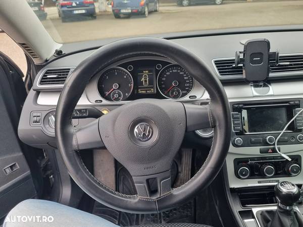 Volkswagen Passat 1.6 TDI BlueMotion - 10