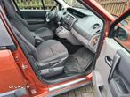 Renault Scenic 2.0 16V Emotion - 5