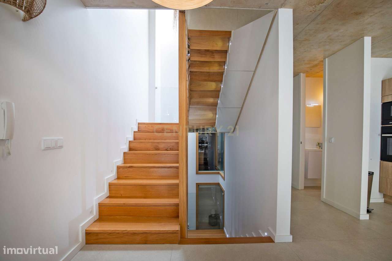 Moradia Contemporânea T3 com Terraço no Coração do Bairro do Troino –-28