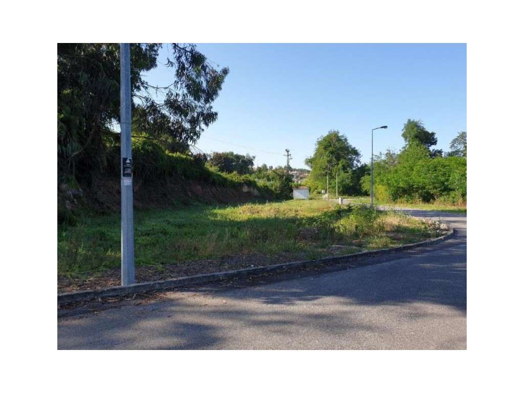 Terreno urbano em União Das Freguesias De Águeda E Borralha - Grande imagem: 3/7