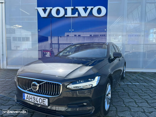 Volvo V90 2.0 B4 Momentum Plus Geartronic - 1