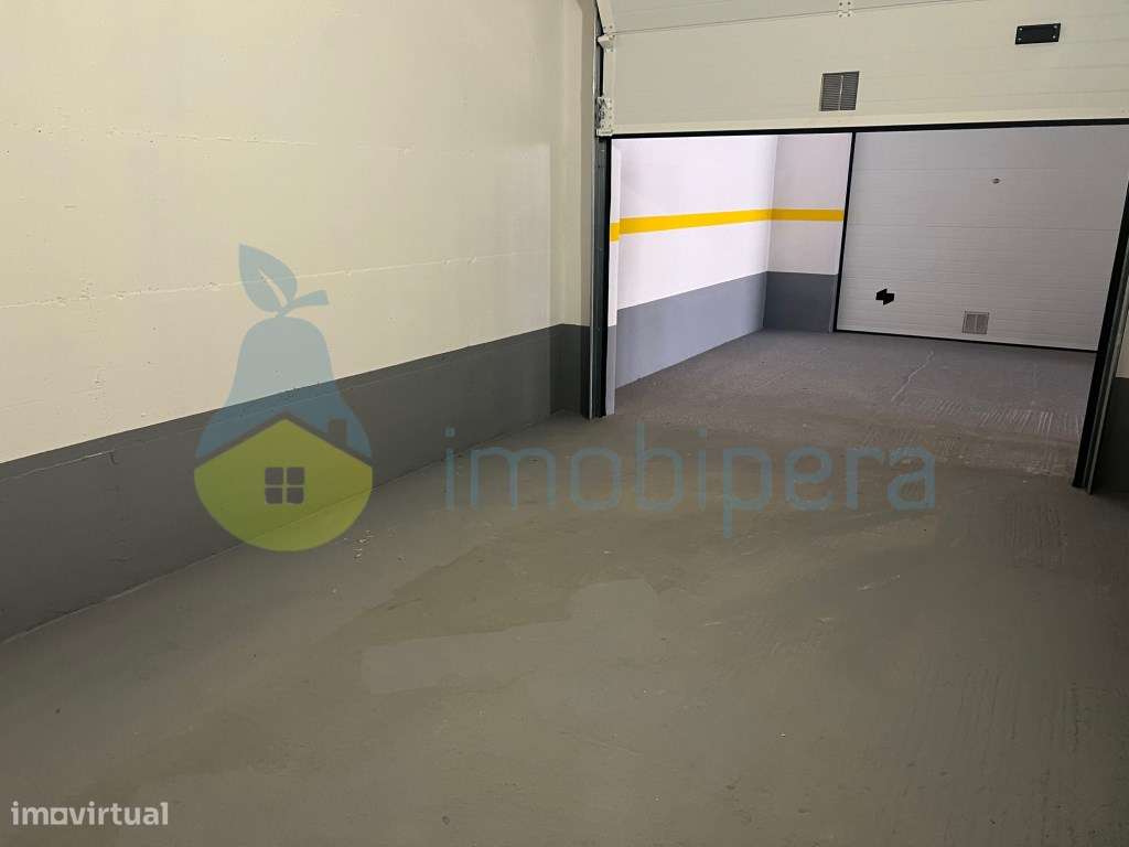 GARAGEM PARA ARRENDAR NO CENTRO DE MESSINES - Grande imagem: 4/9