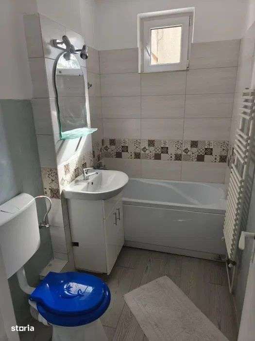 Dambu Pietros - Vanzare apartament 3 camere - Str. Parangului-3