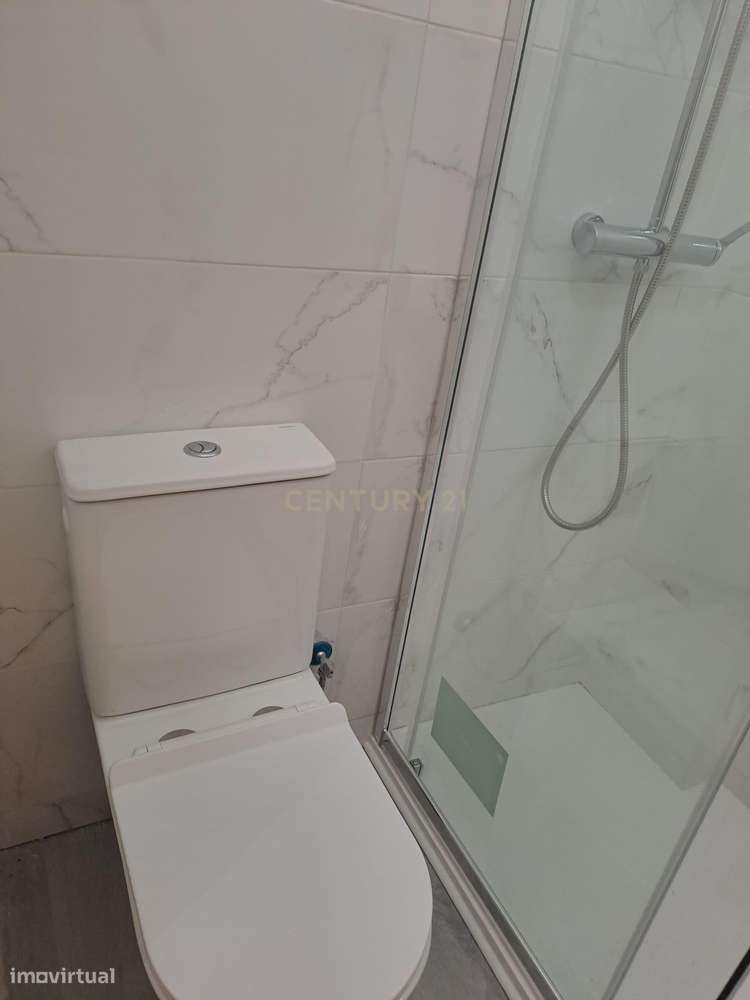 Loja com 98,50 m2 | Habitação ou Loja - Grande imagem: 4/20