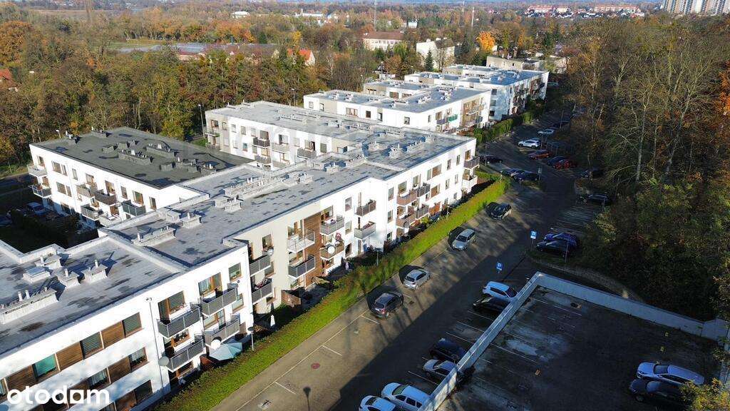 Kawalerka z miejscem postojowym na zamkniętym os.-10