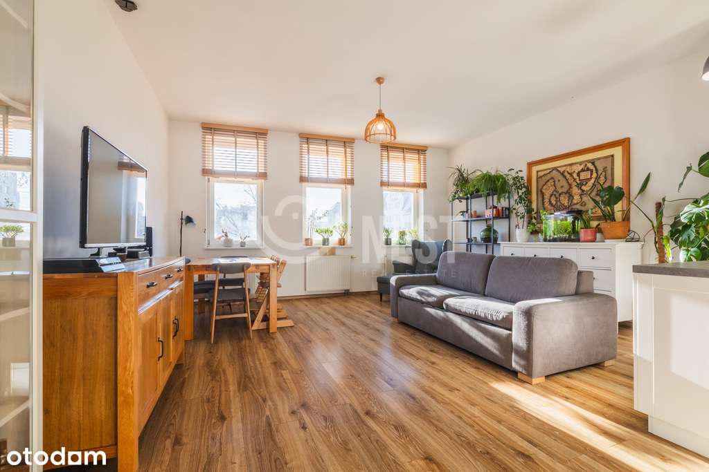 Mieszkanie przy Starówce, widok na Zamek i Basztę!-0